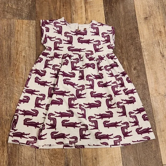 Tea alligator dress - Picture 1 of 5
